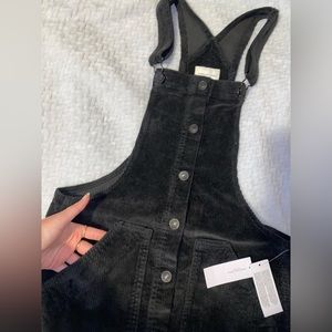 NWT - American Eagle - coverall skirt (grey wash) size small